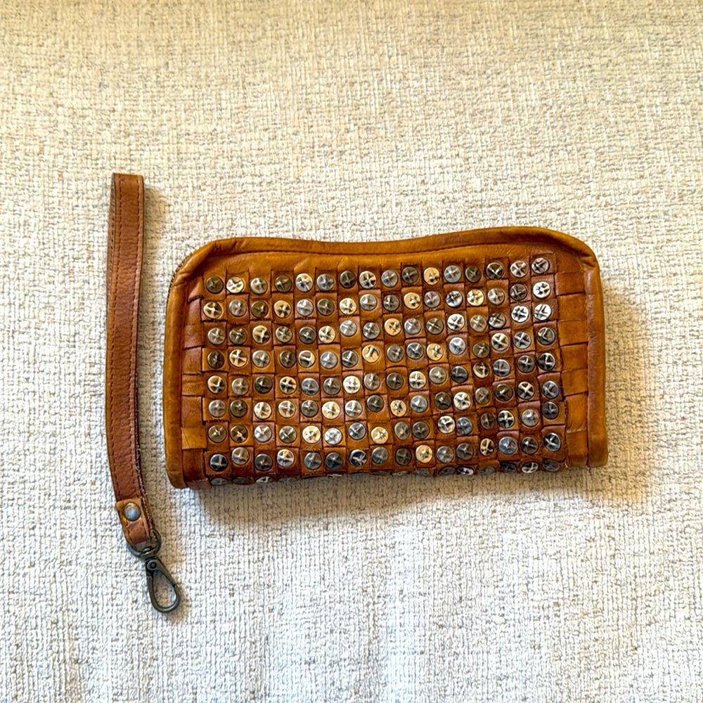 Platania Genuine Leather Wristlet